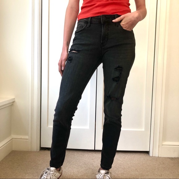 Jeans - Picture 1 of 6
